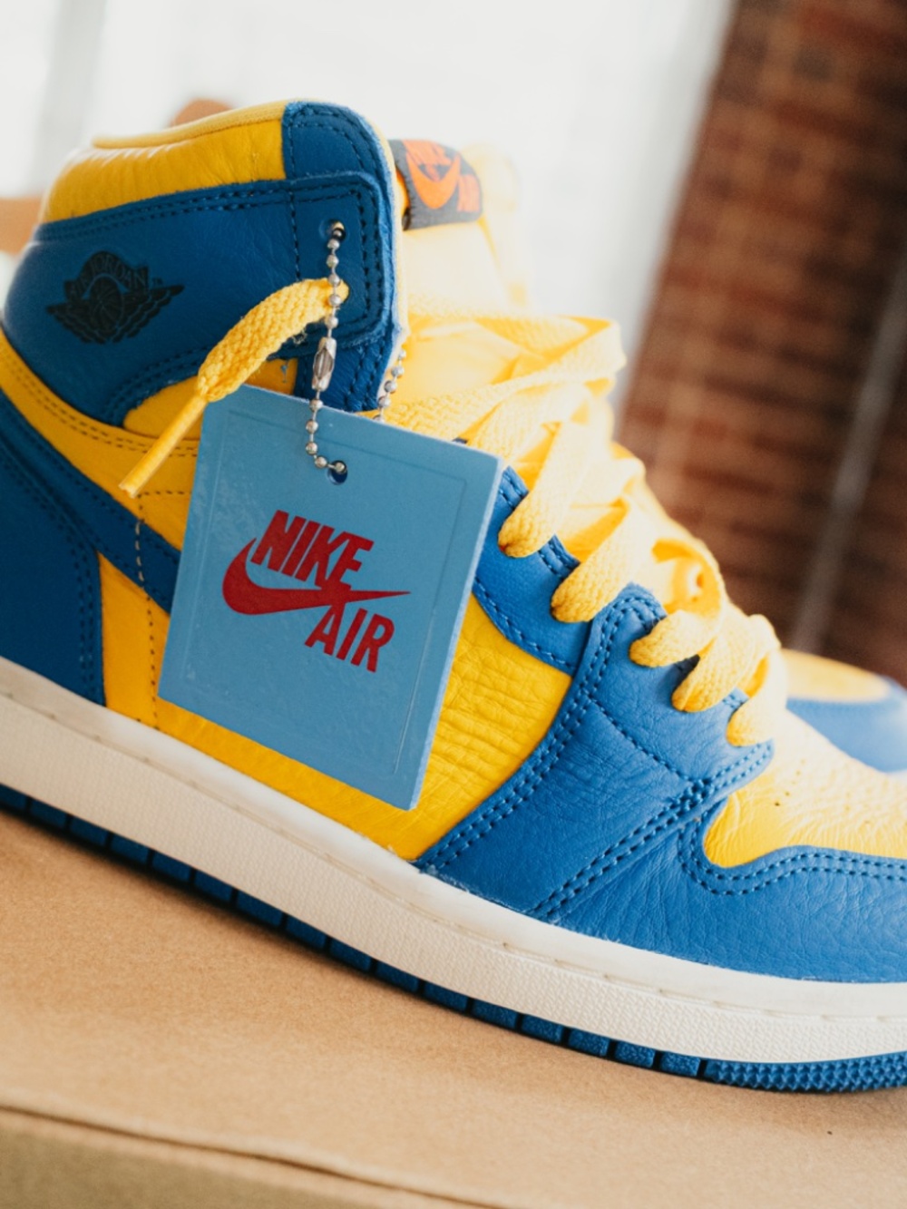 Jordan 1 High Reverse Laney - 7.5W - Picture 5 of 6